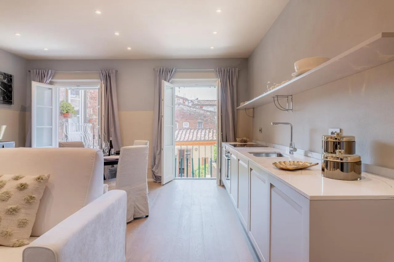 Serendipity Apartment 루카
